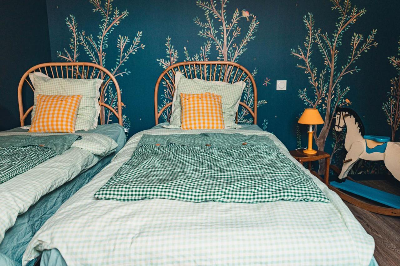 Bed and Breakfast Les Jardins De Nanine Lapleau Экстерьер фото