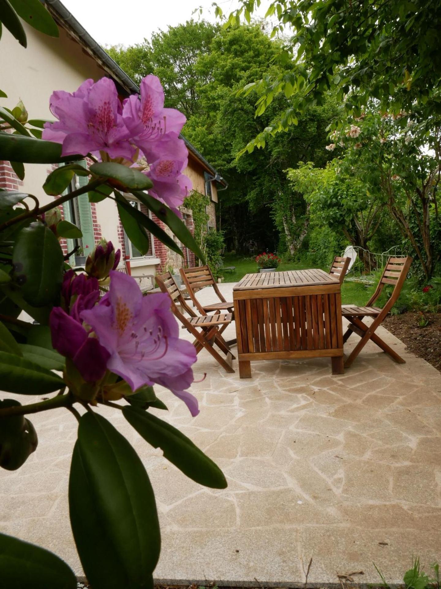 Bed and Breakfast Les Jardins De Nanine Lapleau Экстерьер фото